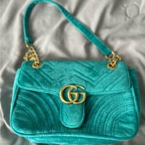 Elegant Teal Quilted Shoulder Bag
